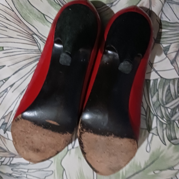 MAUD FRIZON Red and Black Heels - Picture 5 of 8